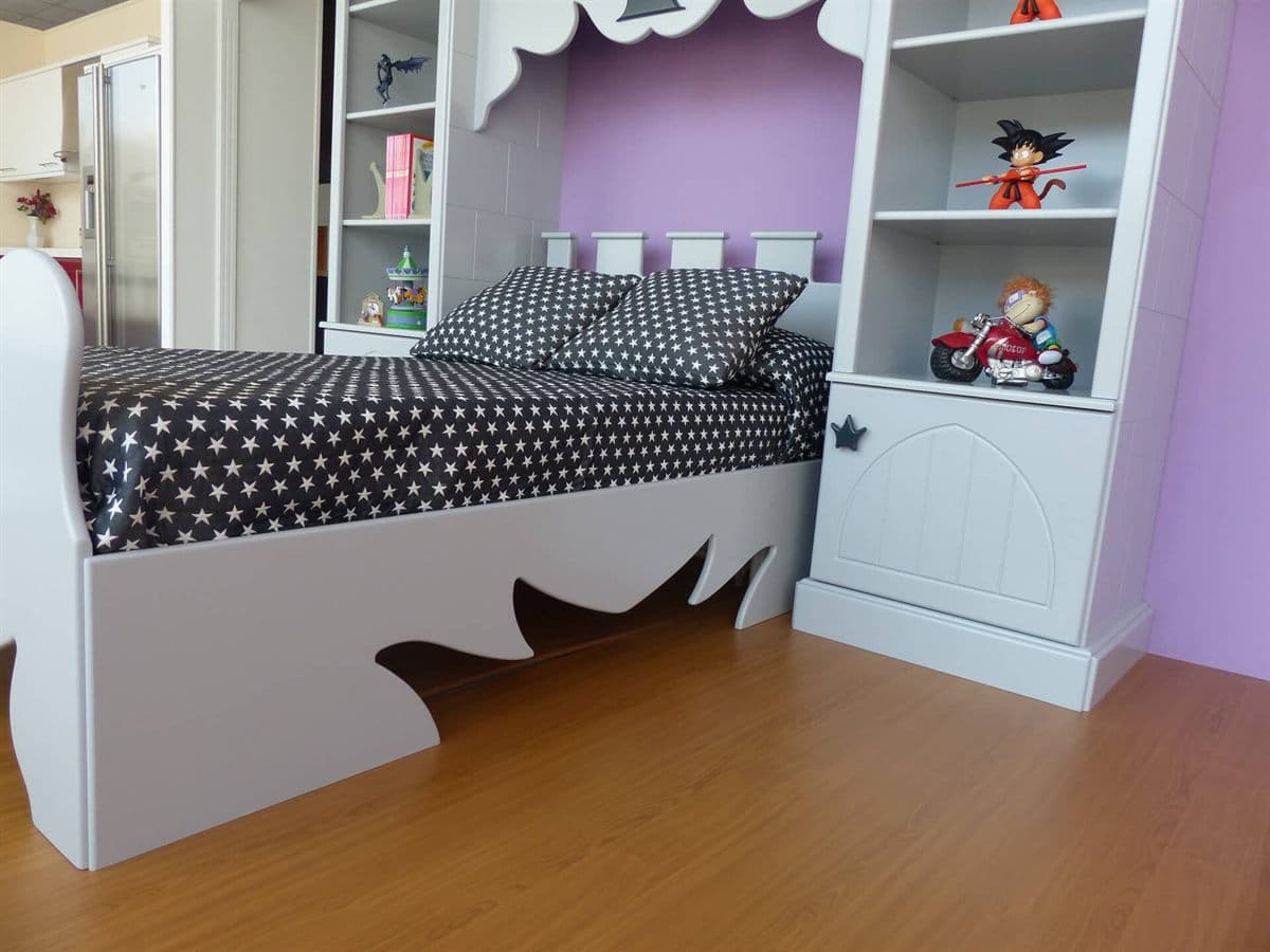 Armario a medida fabricado por Muebles Ricoy en Noia