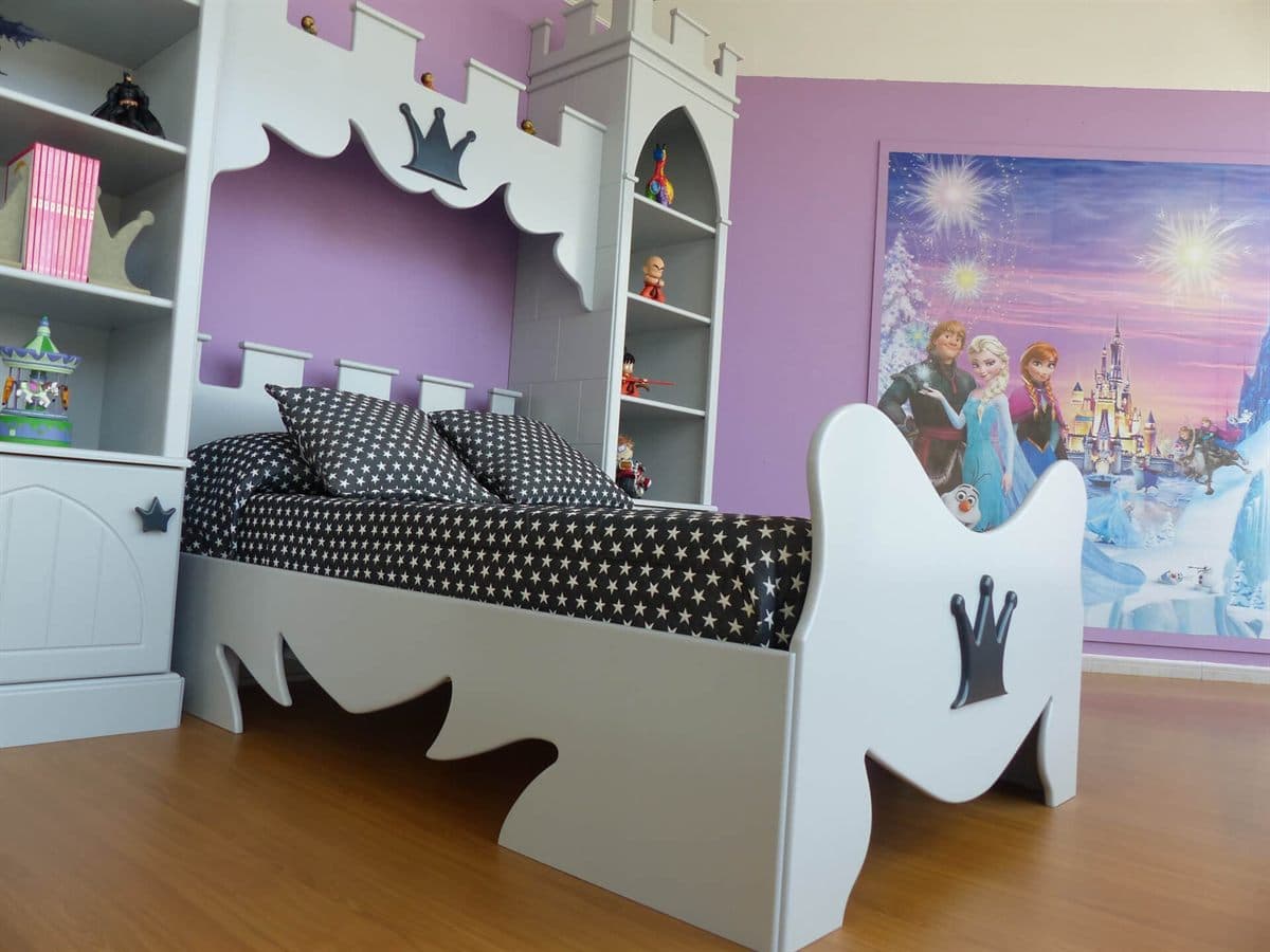 Armario a medida fabricado por Muebles Ricoy en Noia