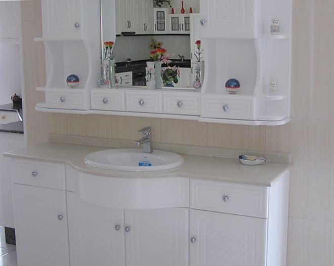 Mueble de baño a medida fabricado por Muebles Ricoy en Noia (9)